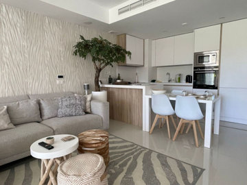 e9augj2o6tt6-241328e1bcc9c0d8ce1222beb6c967a8