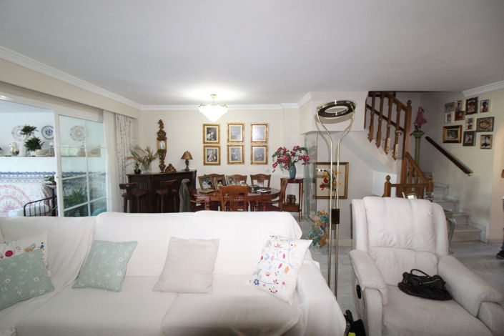 Image No.5-5 Bed Townhouse for sale