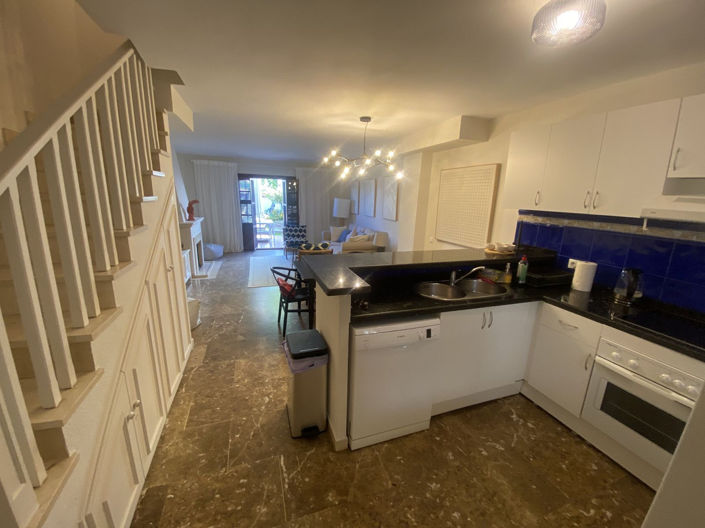 Image No.5-2 Bed Townhouse for sale