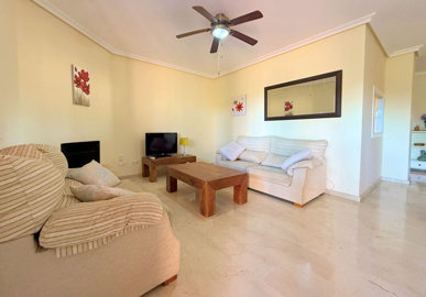 2pyf7u4vtvq9-467d0cee5b725f3ef65f102a0c2e69c0