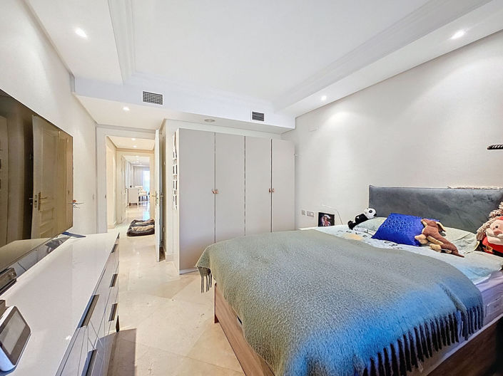 Image No.10-3 Bed Apartment for sale