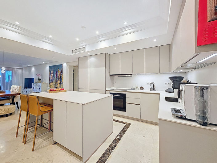 Image No.9-3 Bed Apartment for sale