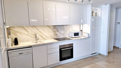 r3k3fehvhm10-bb915d1cb19341576dcdc994b81ab9c5