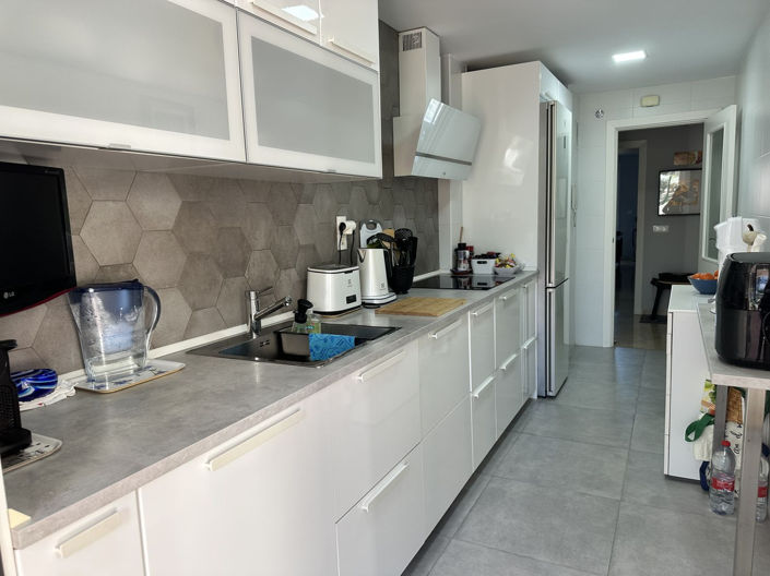 Image No.16-2 Bed Apartment for sale