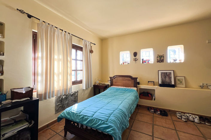 Image No.12-4 Bed Villa for sale