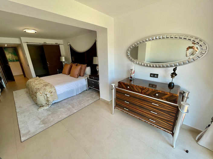 Image No.33-8 Bed Villa for sale