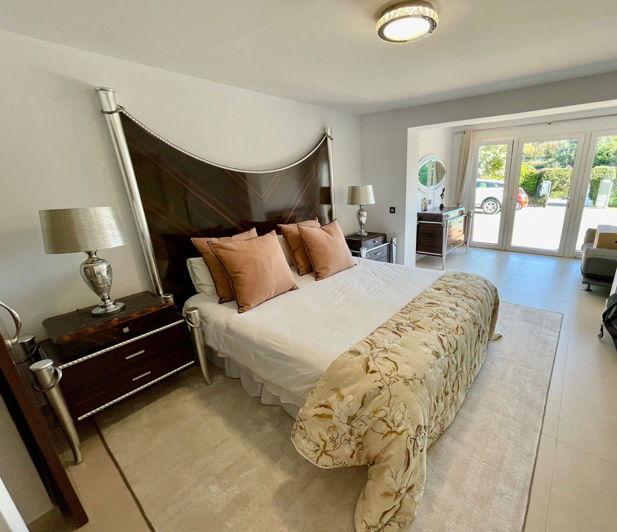 Image No.36-8 Bed Villa for sale