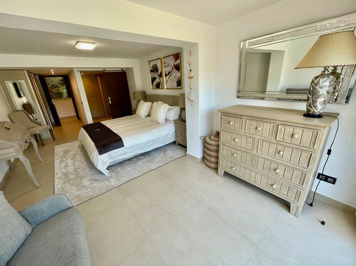 Image No.41-8 Bed Villa for sale