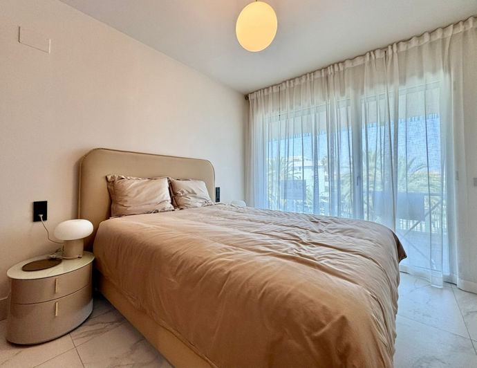 Image No.17-3 Bed Apartment for sale