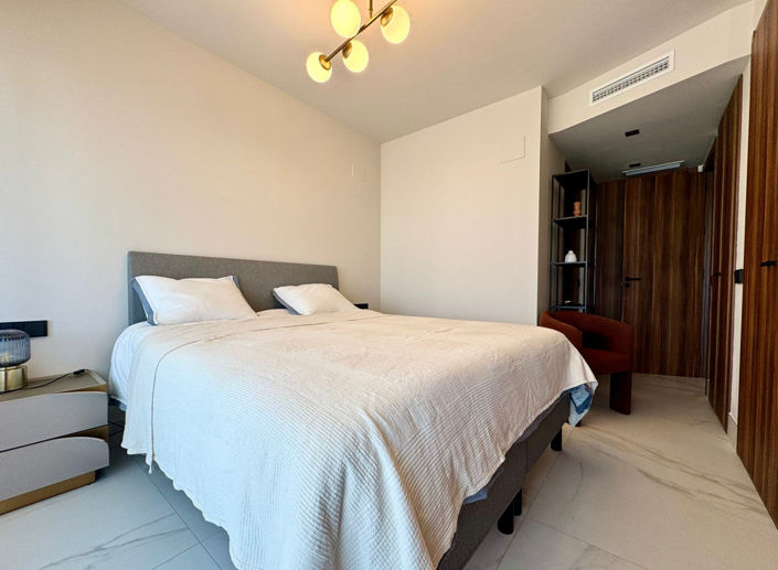 Image No.19-3 Bed Apartment for sale