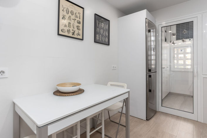 Image No.8-2 Bed Apartment for sale