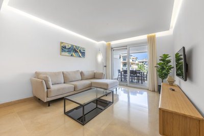 vwvyy77xfz12-53013098fcab6c38b1379cd33298e050