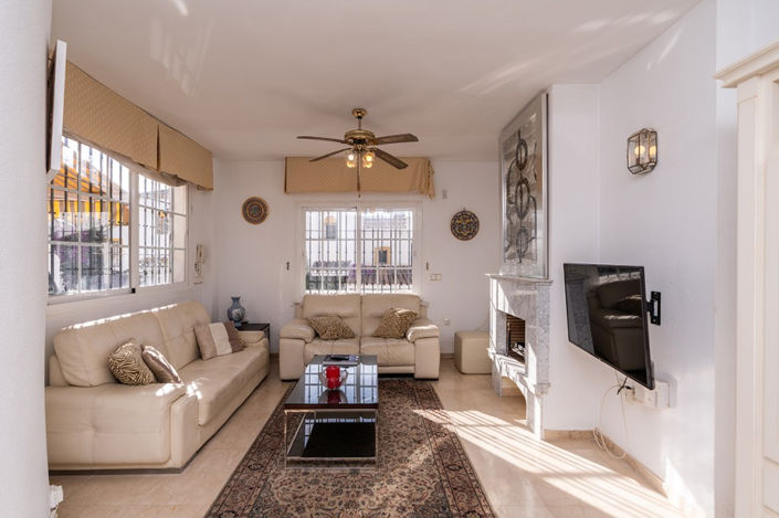 Image No.8-3 Bed Townhouse for sale