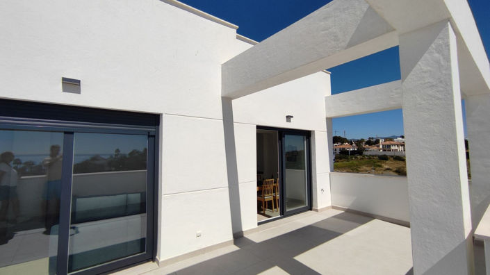 Image No.2-Penthouse de 2 chambres à vendre à Estepona