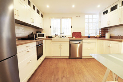 q5wklrgi8kd9-467d0cee5b725f3ef65f102a0c2e69c0