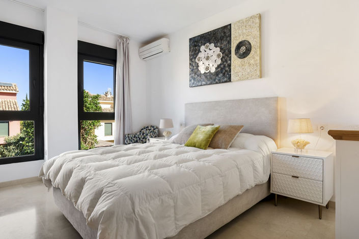 Image No.12-2 Bed Apartment for sale