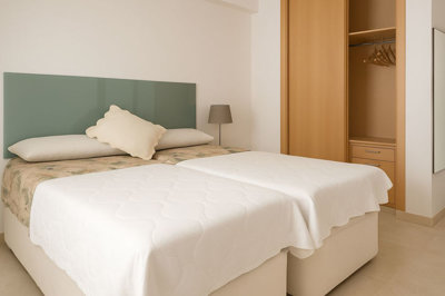 fcjiyay5qq5-3595ad71cbd87be6c3643a4285ef4791