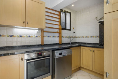 tqrn028xtq815-11d12f2f454f2f5e9b981fdd8b901d5