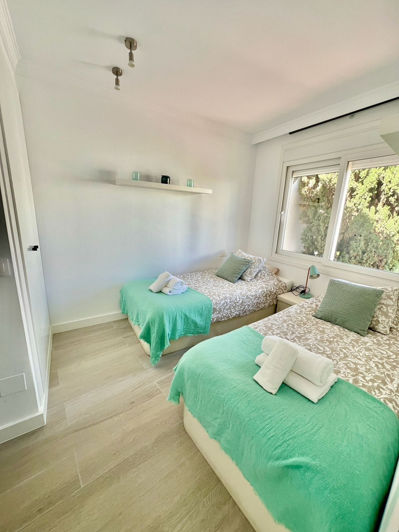 Image No.41-3 Bed Townhouse for sale