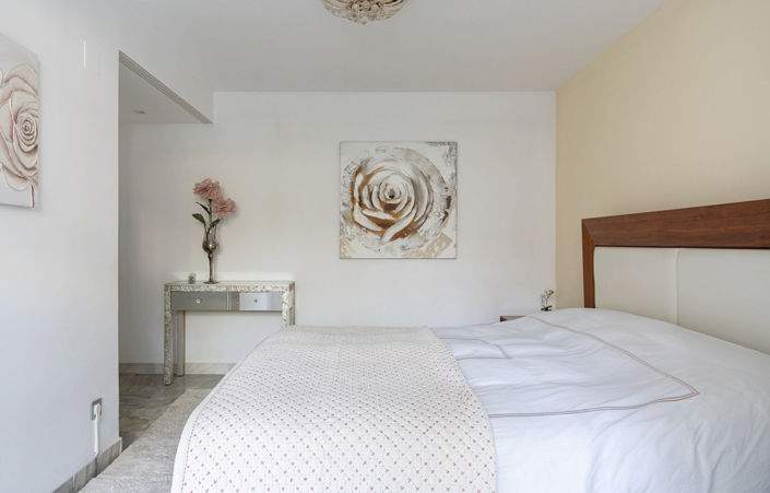 Image No.18-3 Bed Townhouse for sale