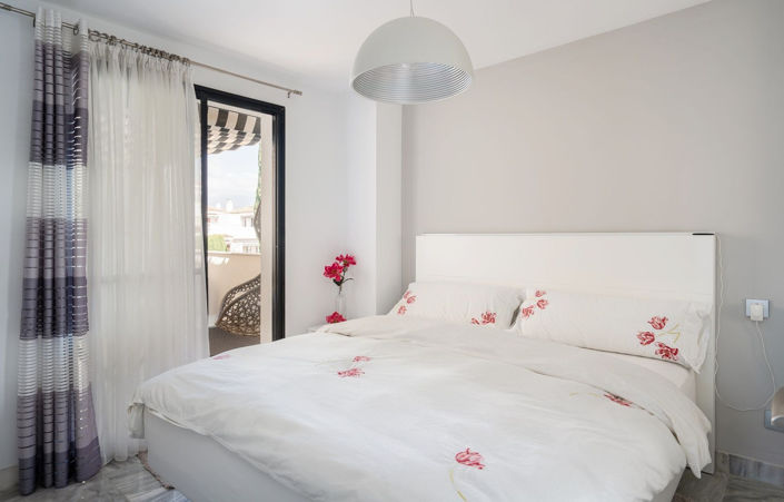 Image No.22-3 Bed Townhouse for sale