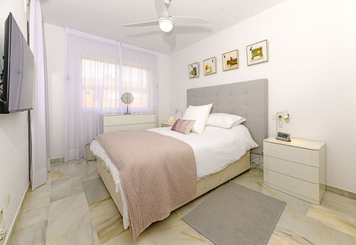 Image No.10-3 Bed Townhouse for sale