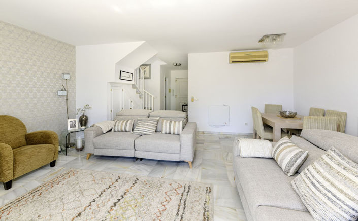 Image No.5-3 Bed Townhouse for sale