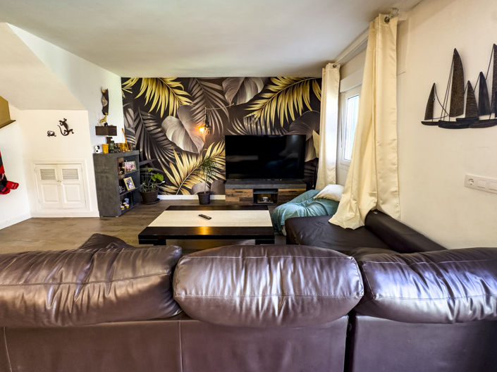 Image No.11-3 Bed Townhouse for sale