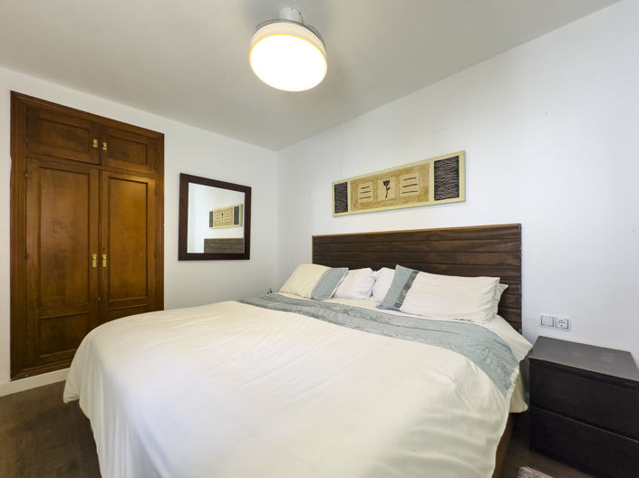 Image No.15-3 Bed Townhouse for sale