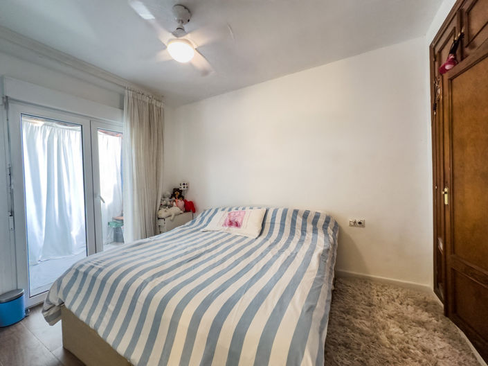 Image No.18-3 Bed Townhouse for sale