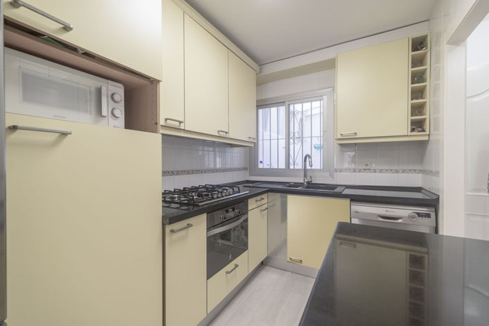 Image No.8-2 Bed Apartment for sale