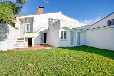 Maison de ville de 3 chambres à vendre à Estepona