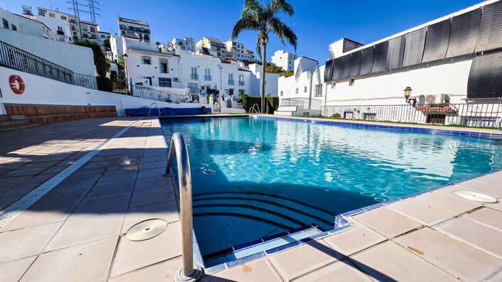 Image No.3-2 Bed Townhouse for sale