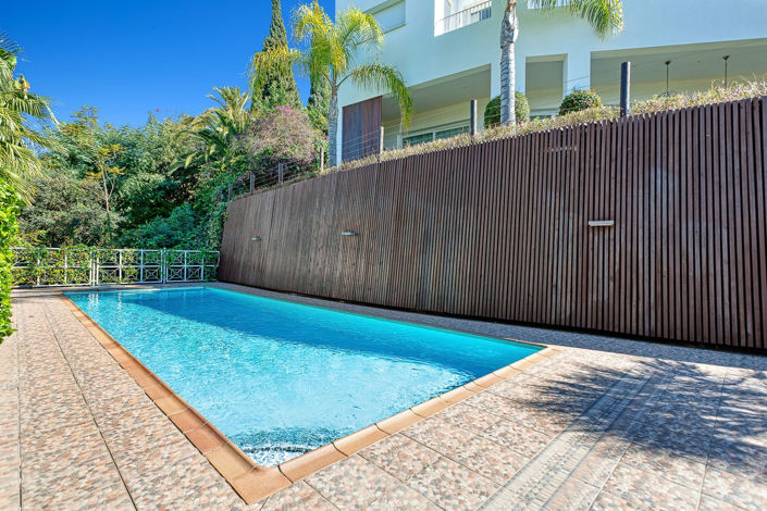 Image No.1-4 Bed Villa for sale