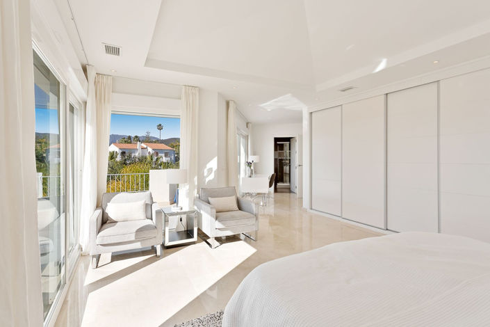 Image No.20-4 Bed Villa for sale