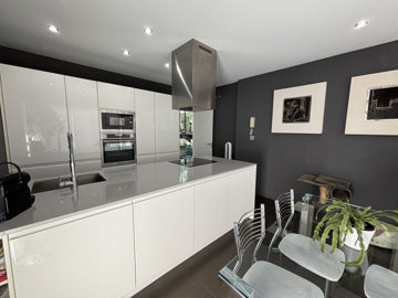 8jjumfd9kxn7-aa4cc561180b369757c0bb4af9886cd3