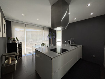 z2fyj5bqzid6-241328e1bcc9c0d8ce1222beb6c967a8