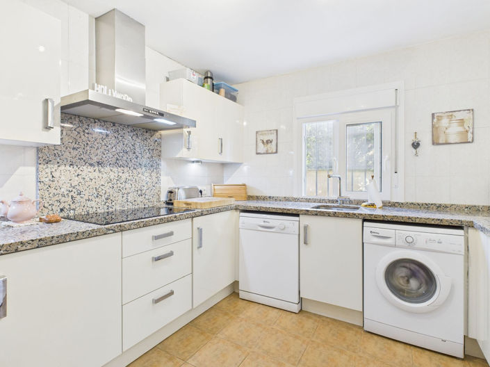 Image No.10-4 Bed Villa for sale