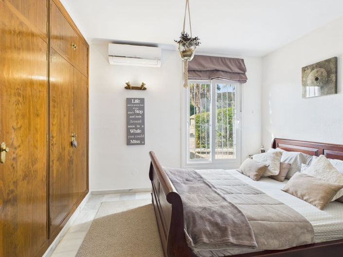 Image No.15-4 Bed Villa for sale