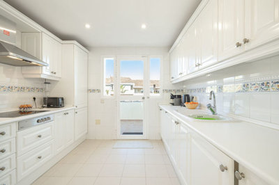 vmwd15lej8l7-aa4cc561180b369757c0bb4af9886cd3