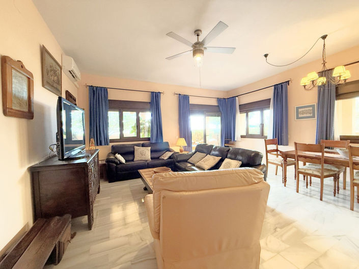 Image No.14-Maison de ville de 4 chambres à vendre à Casares