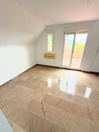 Image No.8-3 Bed Penthouse for sale