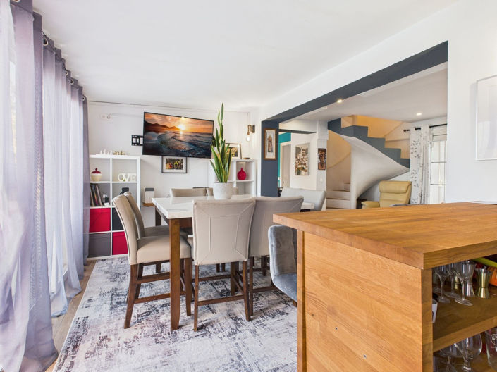 Image No.8-3 Bed Villa for sale