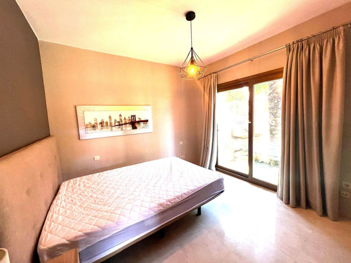 Image No.14-5 Bed Townhouse for sale