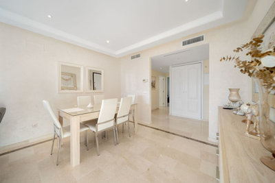 tho2ffk3nnr5-3595ad71cbd87be6c3643a4285ef4791