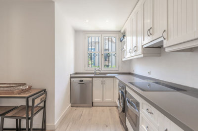 u5vawd1sjf14-d70dc3102c00d7be0e872dfe1c1f86d7