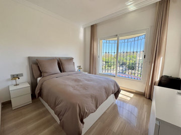 zdr0p2bt4a15-11d12f2f454f2f5e9b981fdd8b901d51