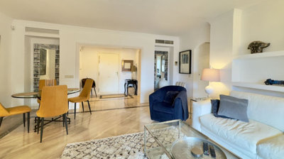 jbr2q7bwsxr10-bb915d1cb19341576dcdc994b81ab9c