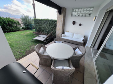 e2eguwd402j10-bb915d1cb19341576dcdc994b81ab9c