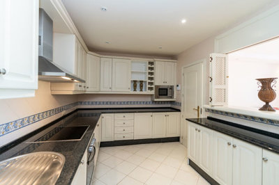 c0dyzmjjbht6-241328e1bcc9c0d8ce1222beb6c967a8